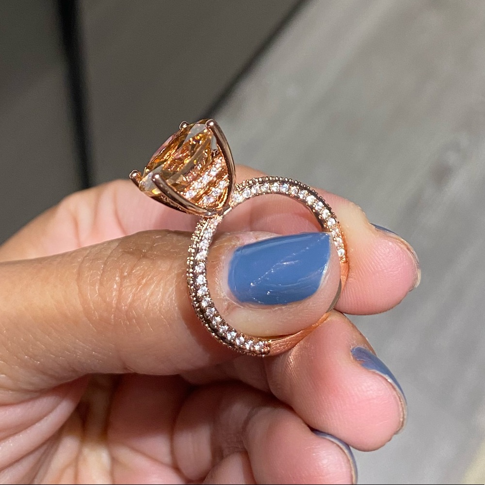 ✨BACK IN STOCK✨18K Rose Gold Morganite Stunner✨ - Picture 10 of 15
